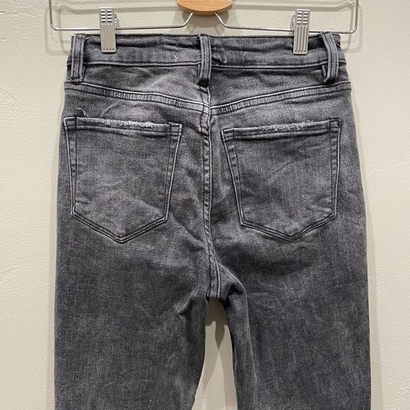 Vervet High Rise Released Hem Straight Jeans - Size: 24 - Picture 8 of 9